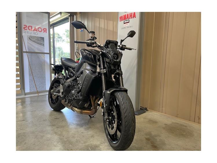 YAMAHA MT-09