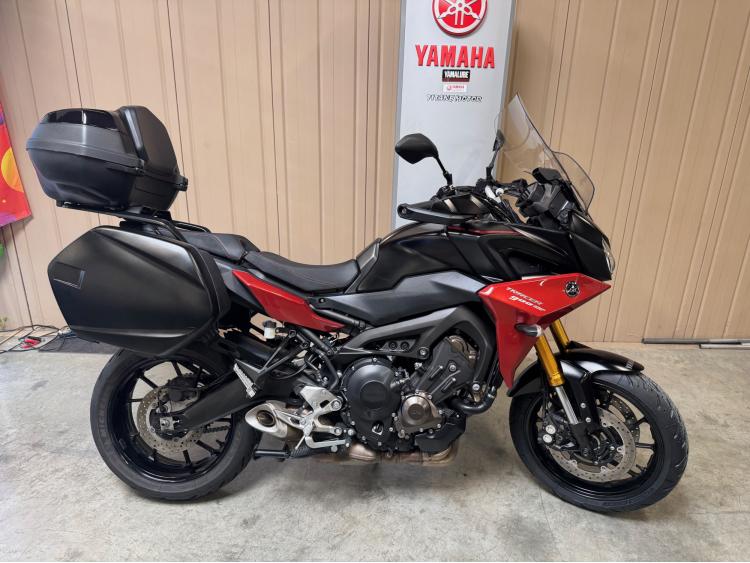 YAMAHA TRACER 9
